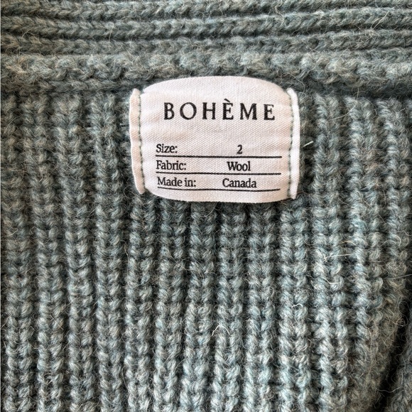 Boheme Blue gray Wool Cardigan with wooden buttons - Picture 3 of 16